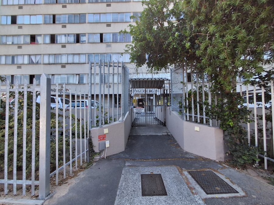 To Let 1 Bedroom Property for Rent in Parow East Western Cape